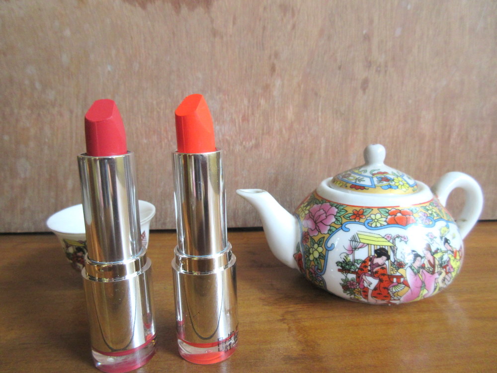 Colorbar lipstic discount