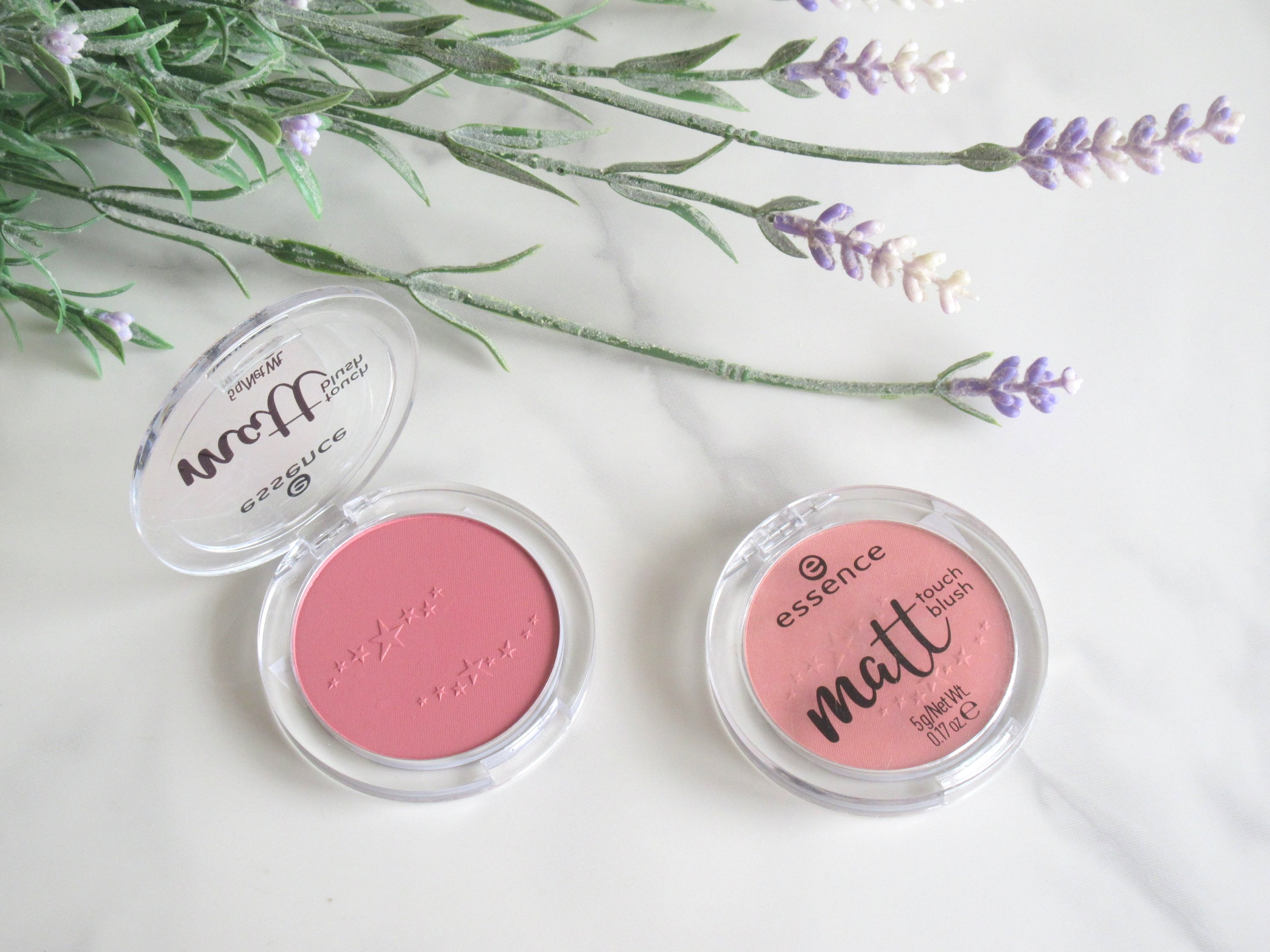 essence matt touch blush, essence matt touch blush 10 peach me up, essence matte touch blush 20 berry me up