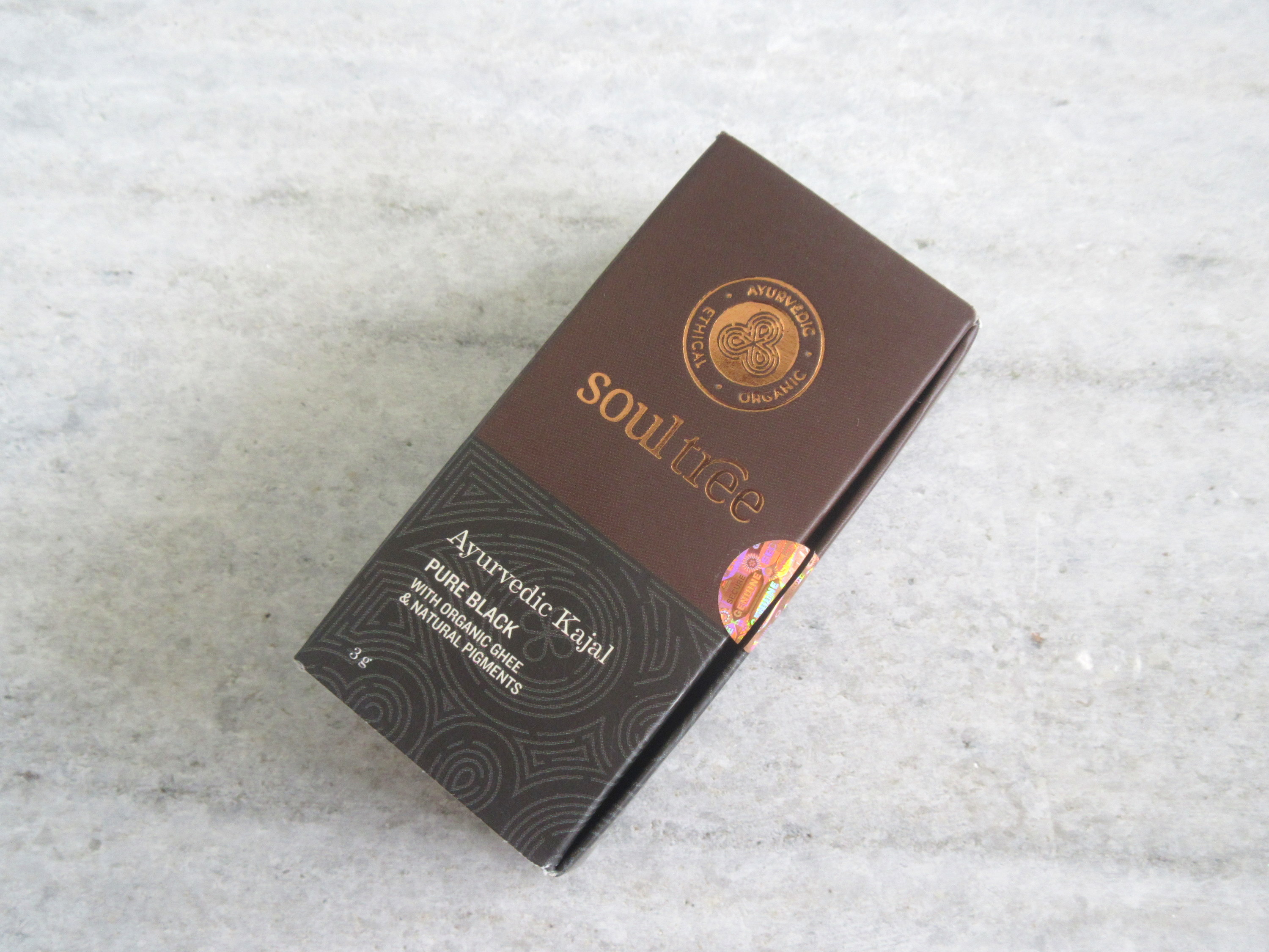 soultree ayurvedic kajal 011 pure black, soultree kajal