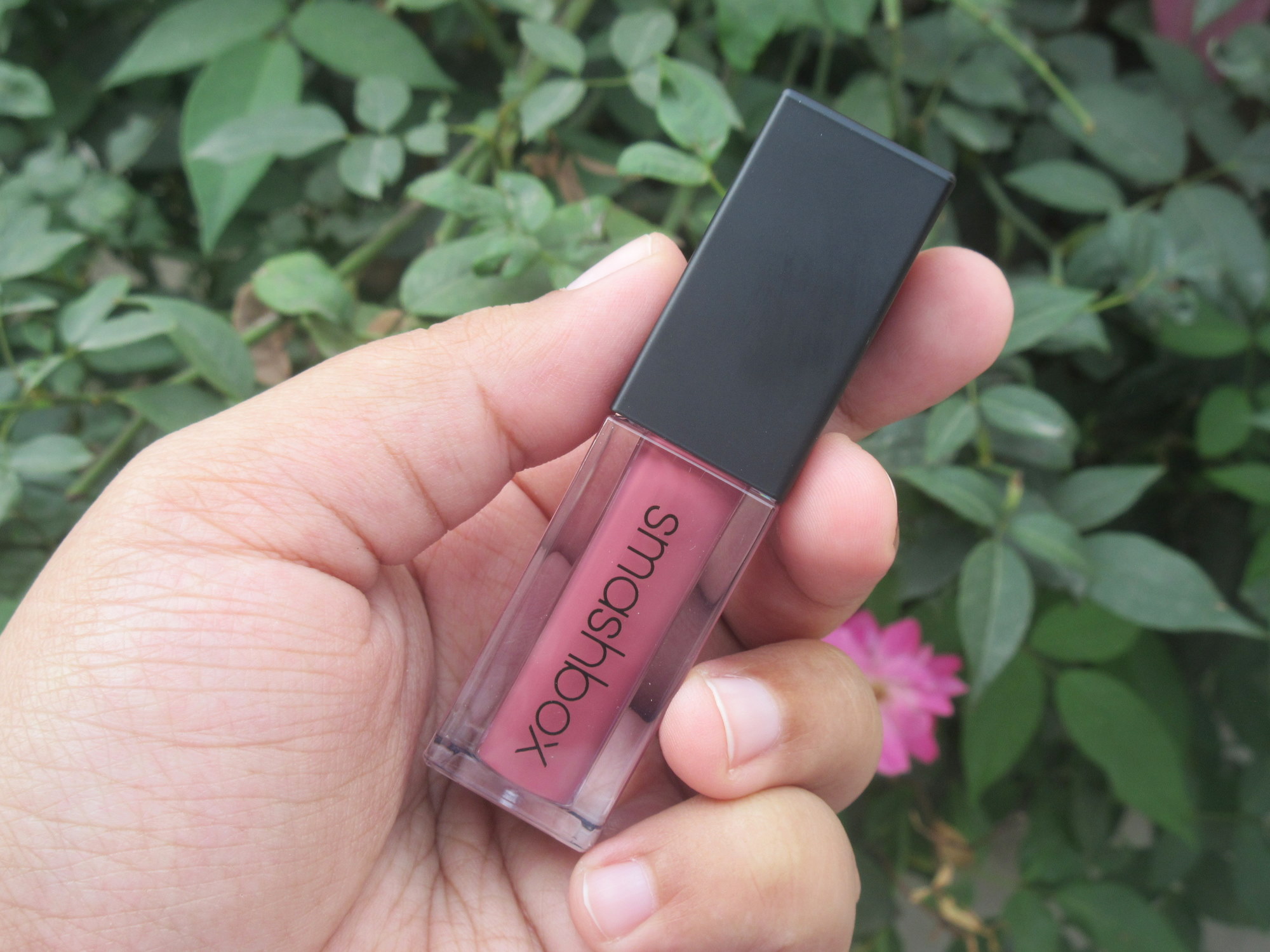 smashbox always on liquid lipstick gula-bae, smashbox india gulabae, smashbox liquid lipstick gulabae