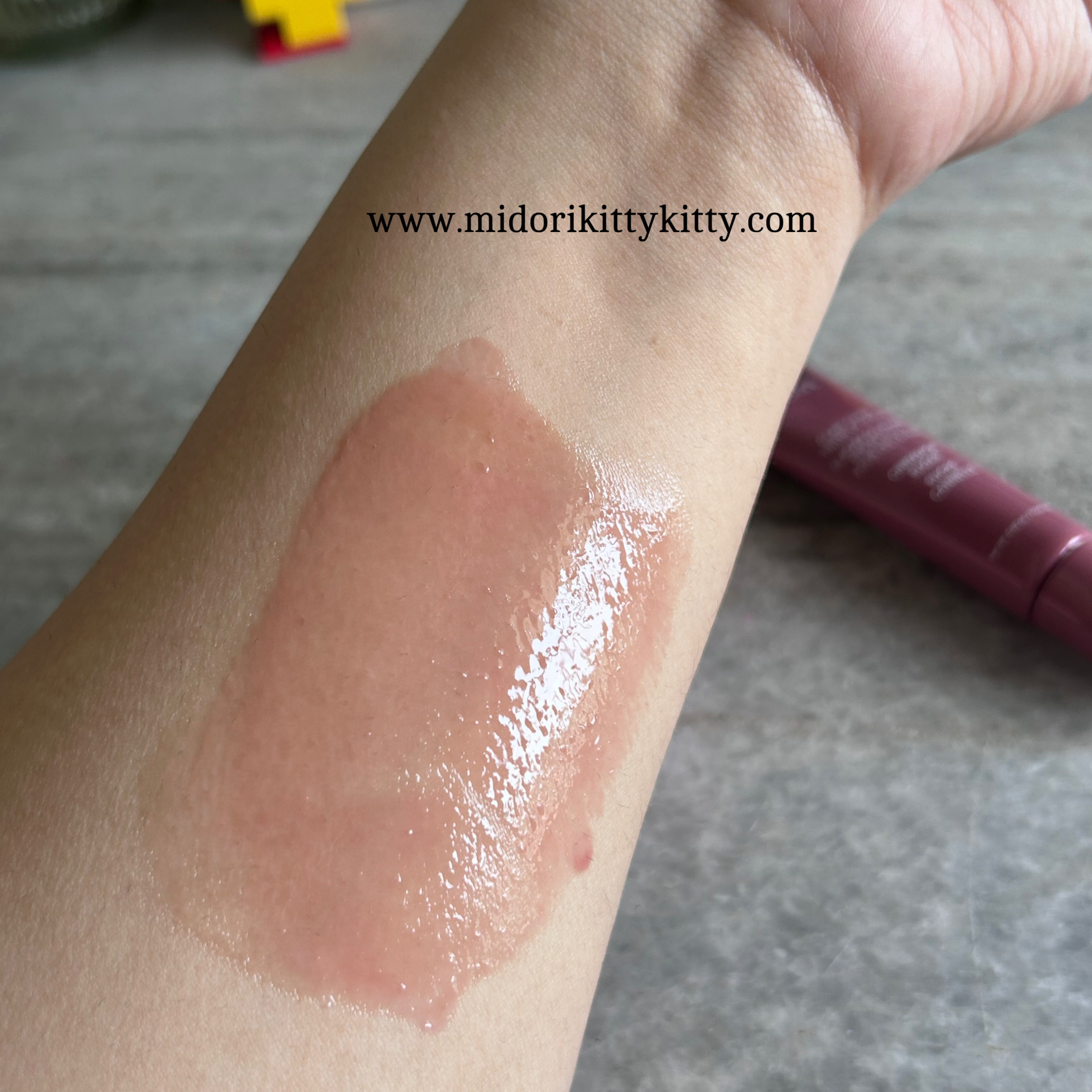 Laneige Glaze Craze Tinted Lip Serum, Laneige Glaze Craze Tinted Lip Serum sugar glaze, Laneige Glaze Craze Tinted Lip Serum strawberry sprinkles, Laneige Glaze Craze Tinted Lip Serum cinnamon sugar