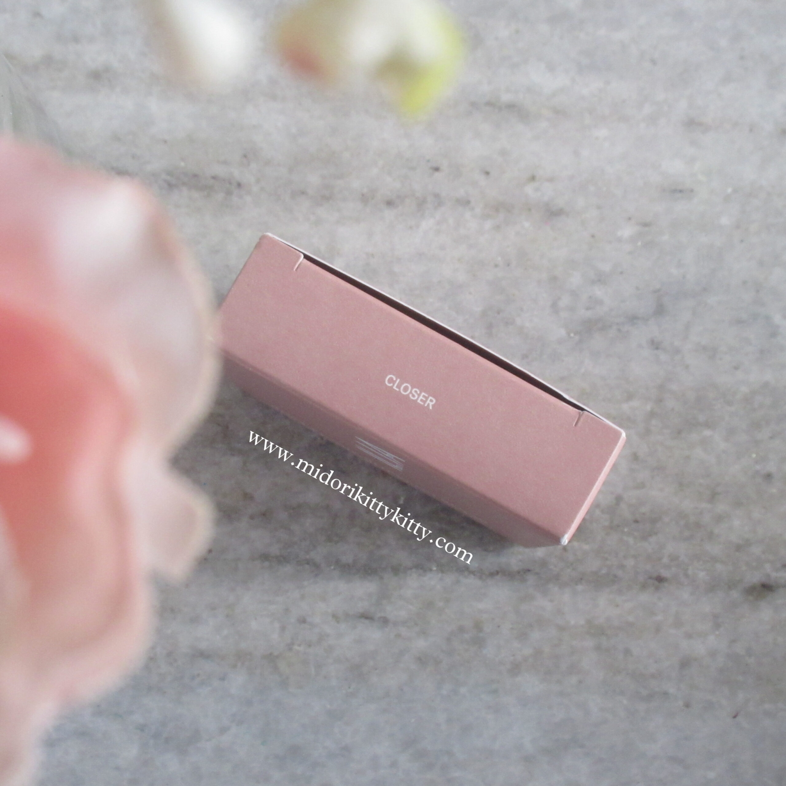 ILIA Soft Focus Blurring Blush in Closer, ilia blush, ilia powder blush, ilia blurring blush closer, ilia closer, ilia blush closer, ilia baby pink blush, baby pink blush