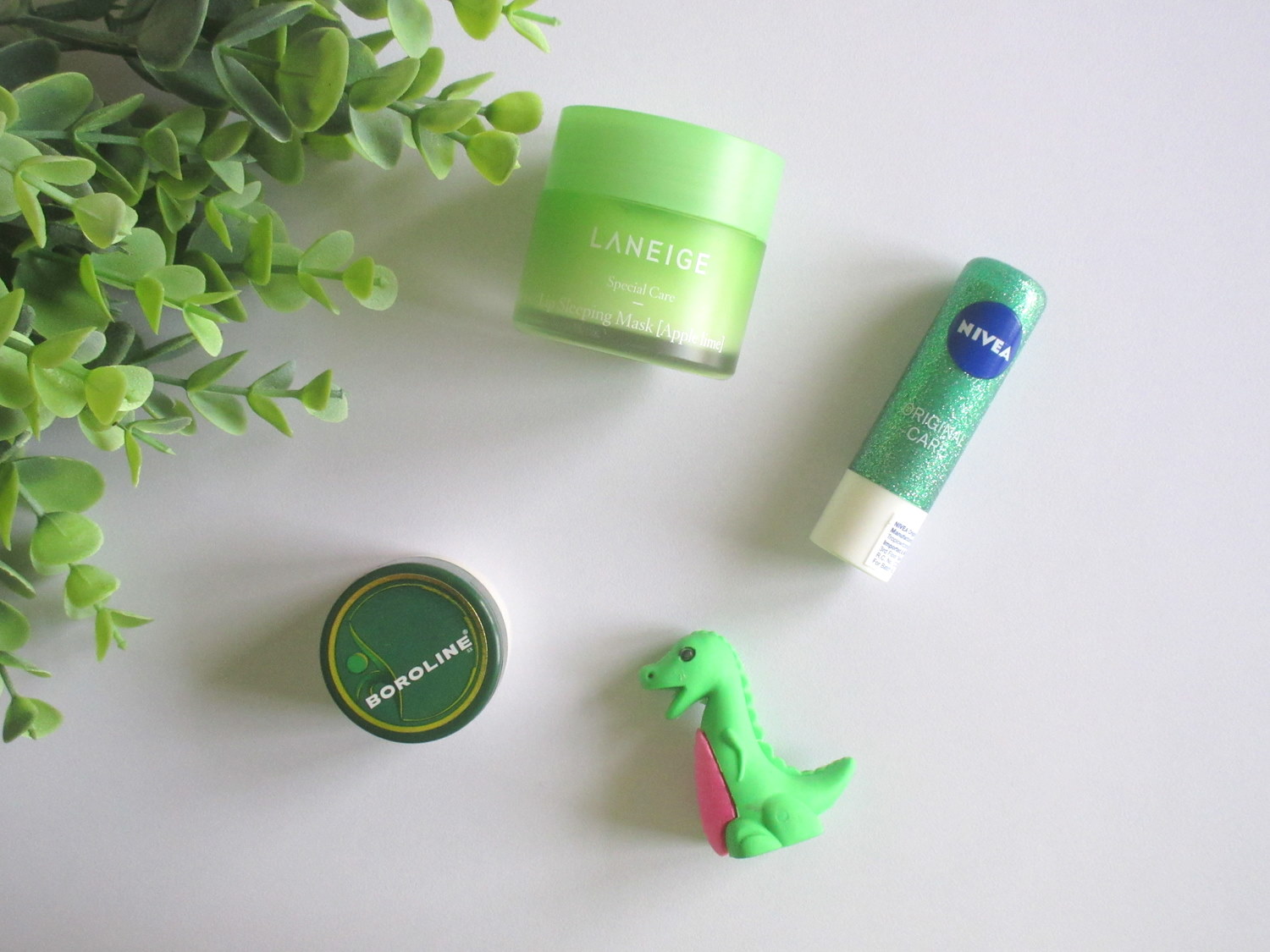 laneige lip sleeping mask, laneige lip sleeping mask apple lime, boroline, nivea essential care lip balm